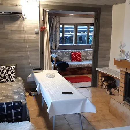 Iva Sirava Semesterbostad Vinné