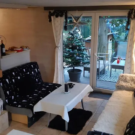 Semesterbostad Iva Sirava